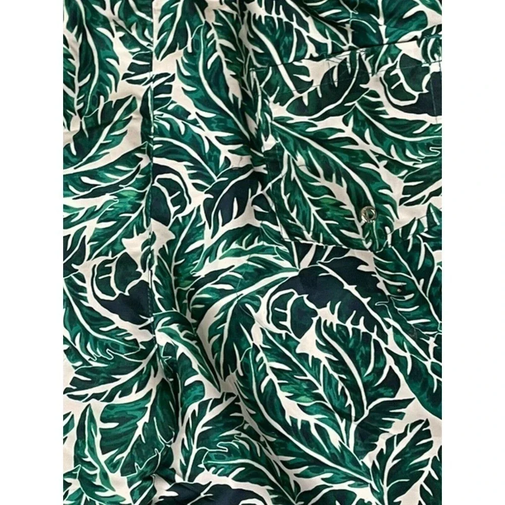 SwimZip UPF 50+ NEW Green Leaf Swim Trunks Men’s Size Large Sun Protection